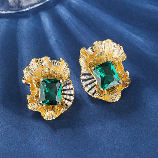 BrideTalk Fashionable petal design high-end emerald earrings