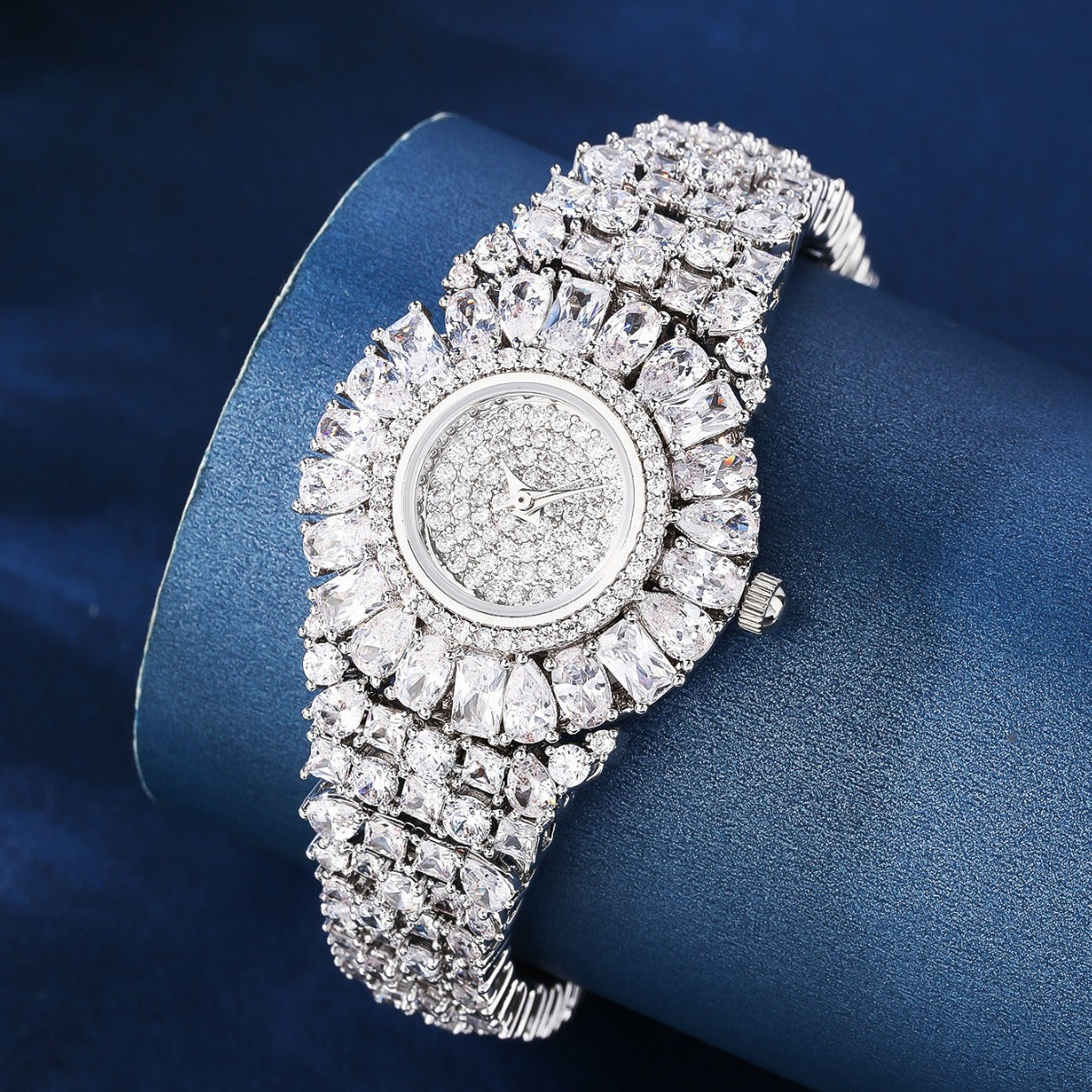 BrideTalk Diamond-encrusted gypsophila fashion women’s watch