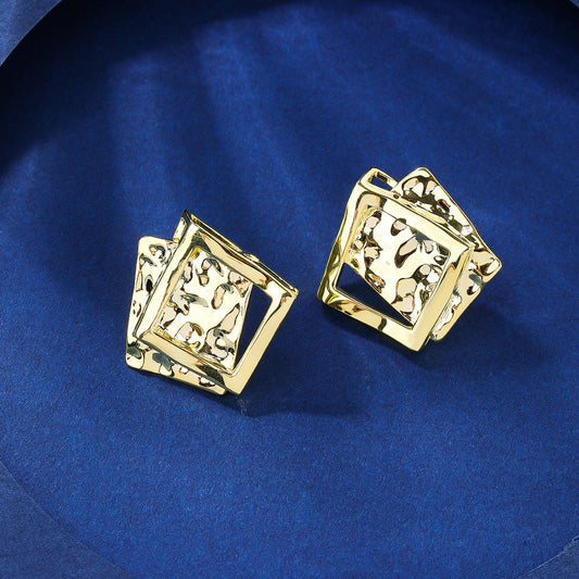 BrideTalk European and American high-end three-dimensional geometric square earrings