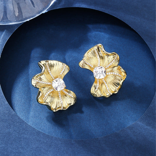 BrideTalk Irregular pleated textured diamond flower stud earrings