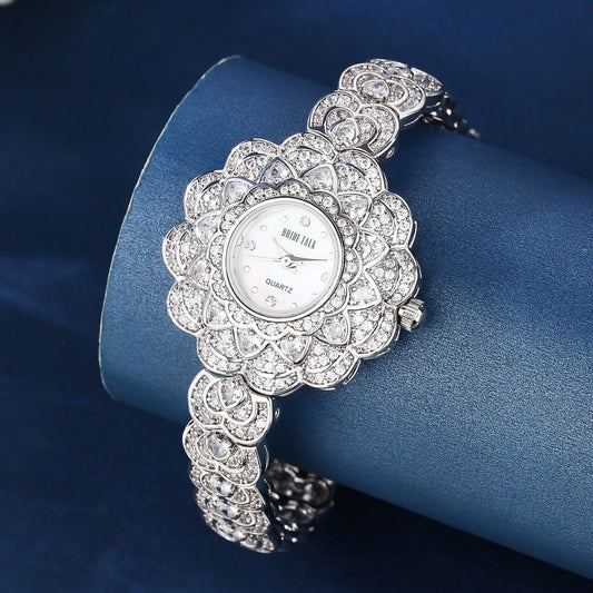 BrideTalk Light luxury baby's breath niche flower-shaped temperament full diamond watch