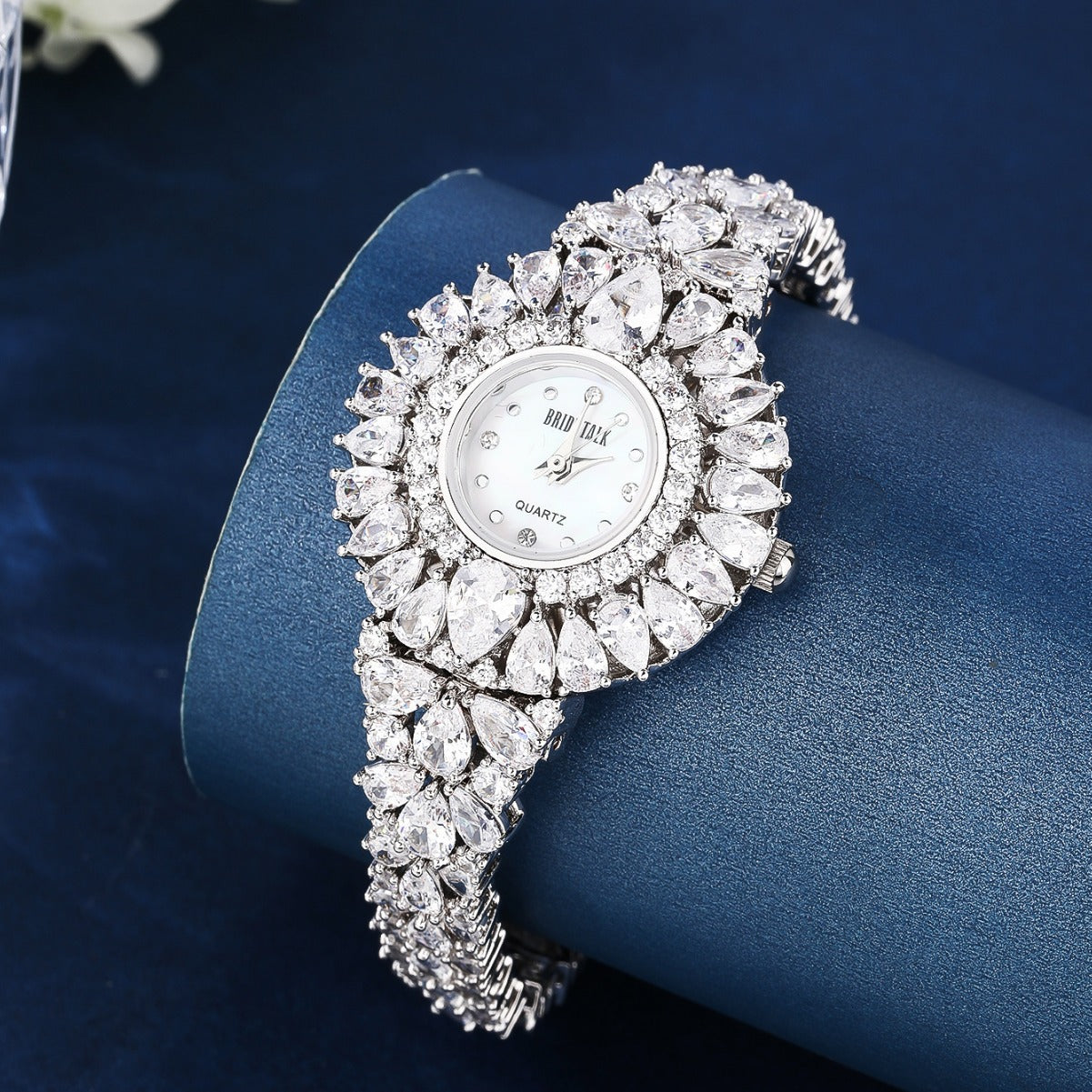 BrideTalk Full diamond light luxury queen large dial temperament watch