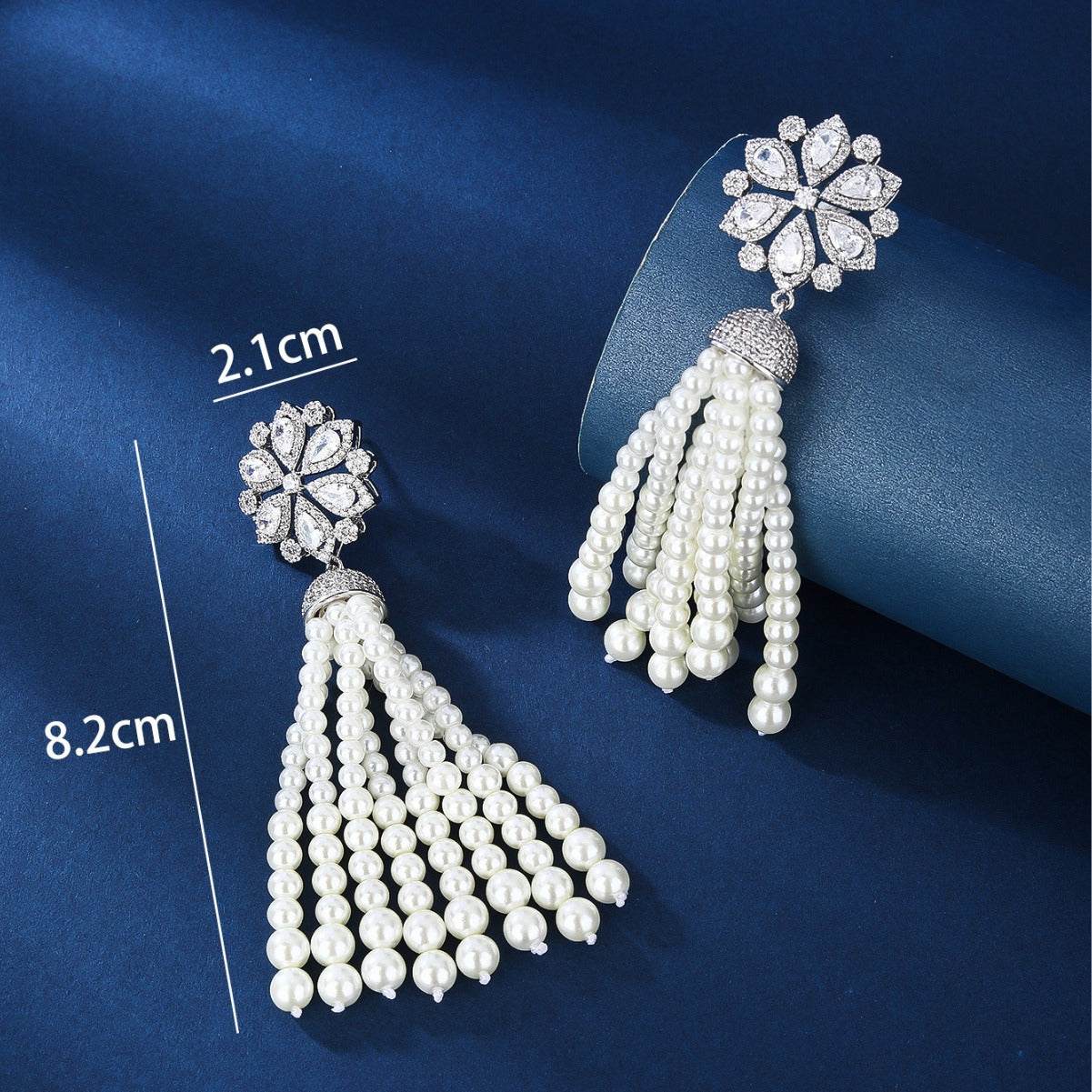 BrideTalk Palace style long shoulder-sweeping diamond and zircon earrings