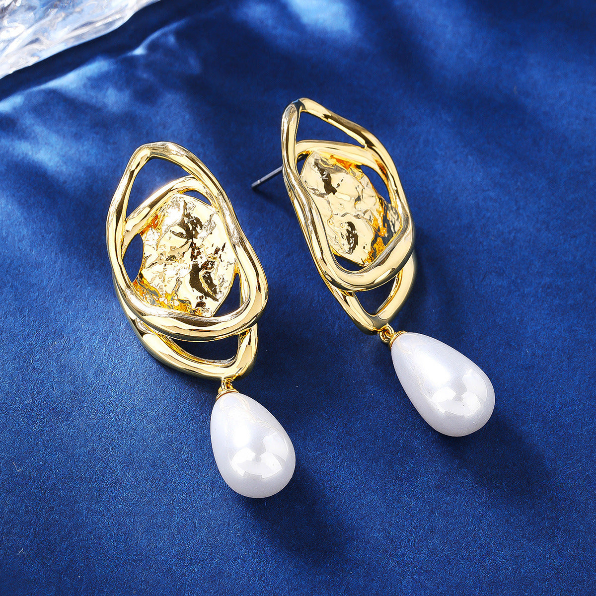 BrideTalk French vintage palace gold pearl earrings