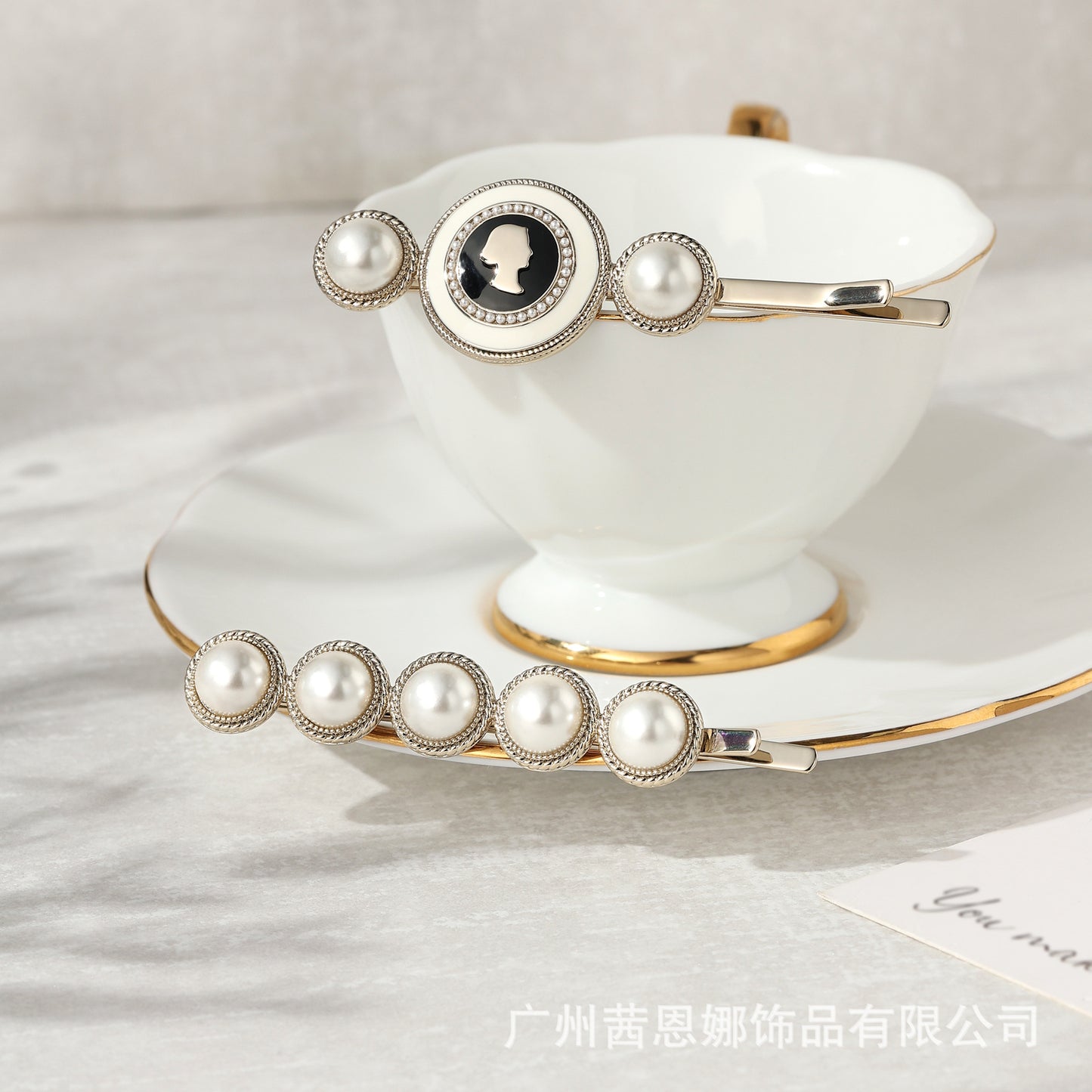 Canadian designer Victoria series fashionable pearl hair clips