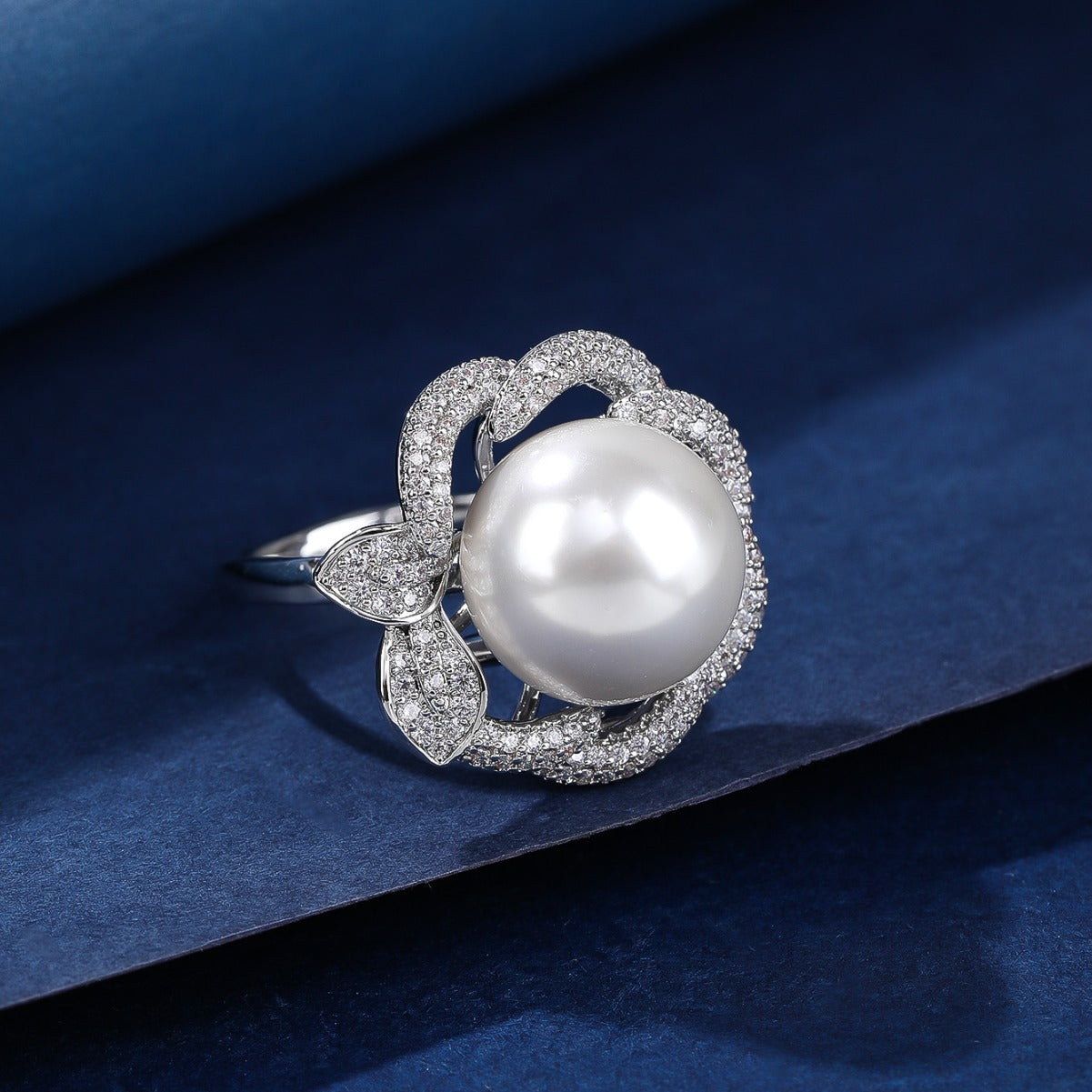 BrideTalk Zircon Pearl Sophisticated and Versatile Elegant Ring