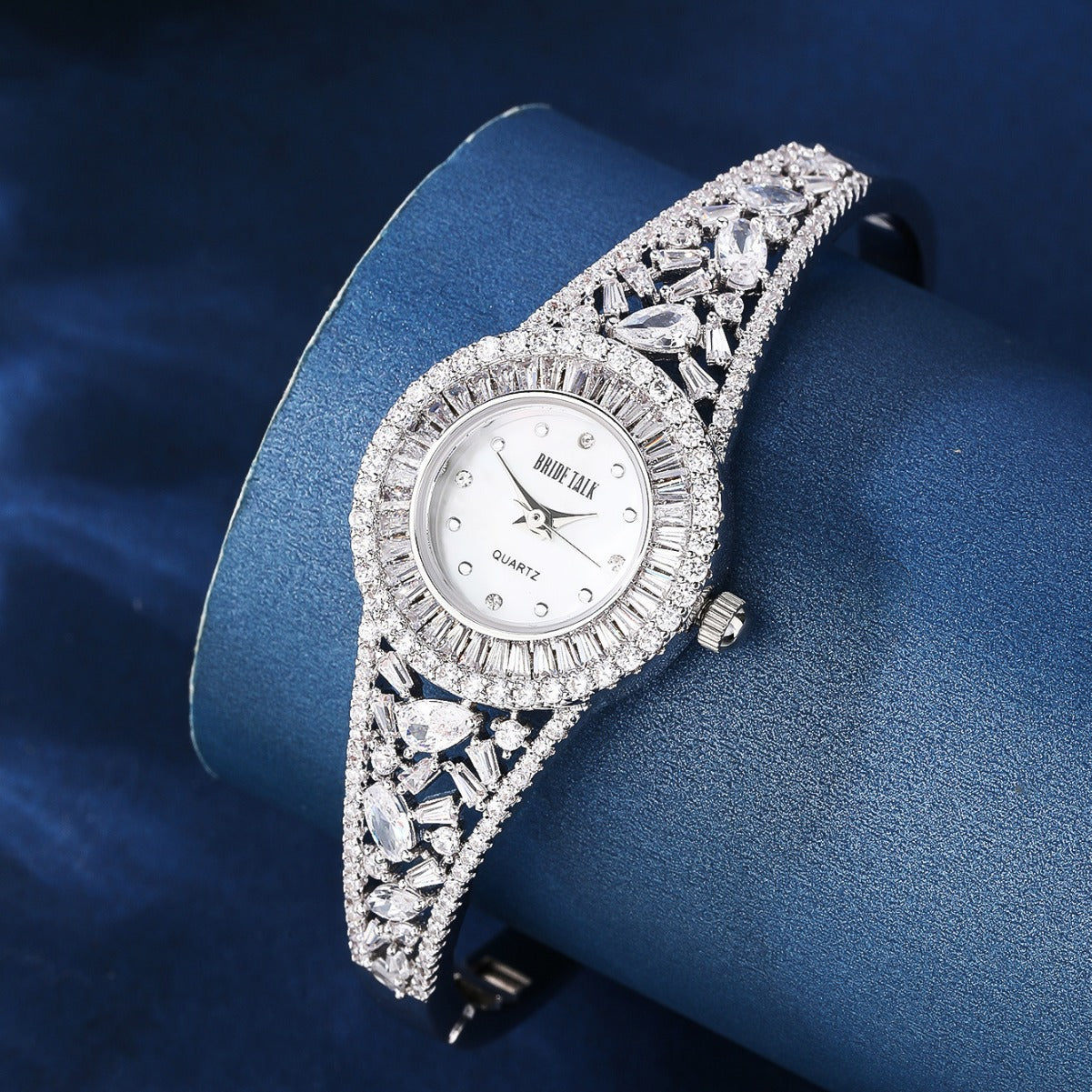 BrideTalk Light and luxurious hollow design studded with zircon watches