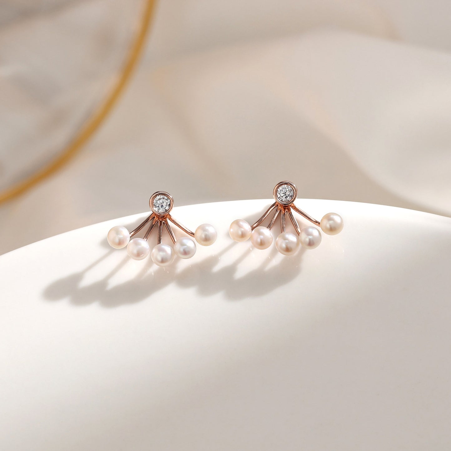 French designer fan-shaped zircon small fragrance earrings