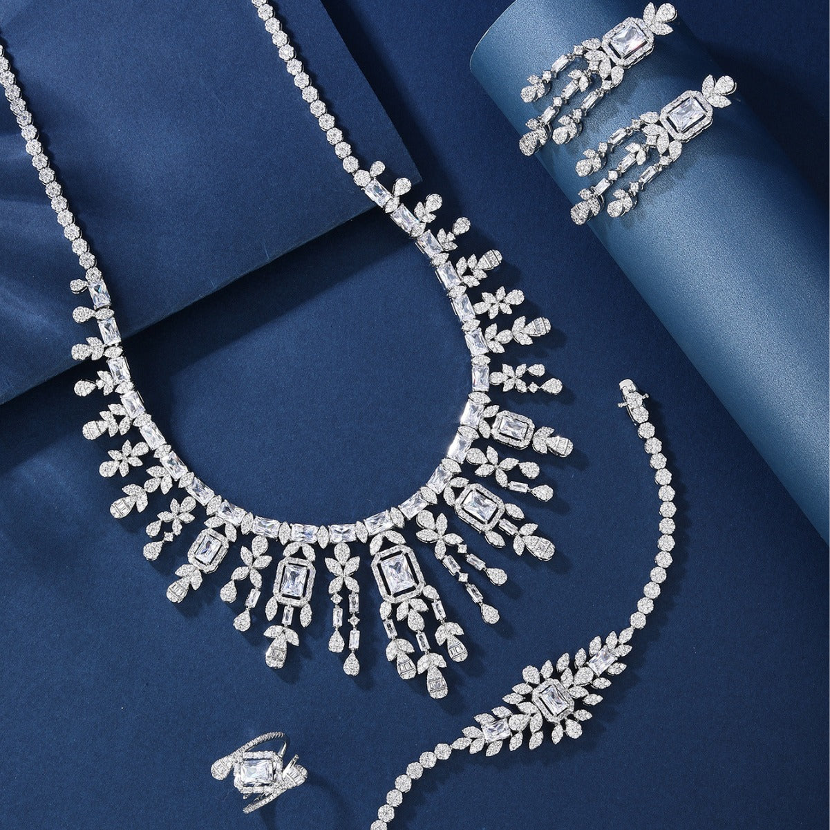 BrideTalk Saudi full diamond zircon fashion tassel set