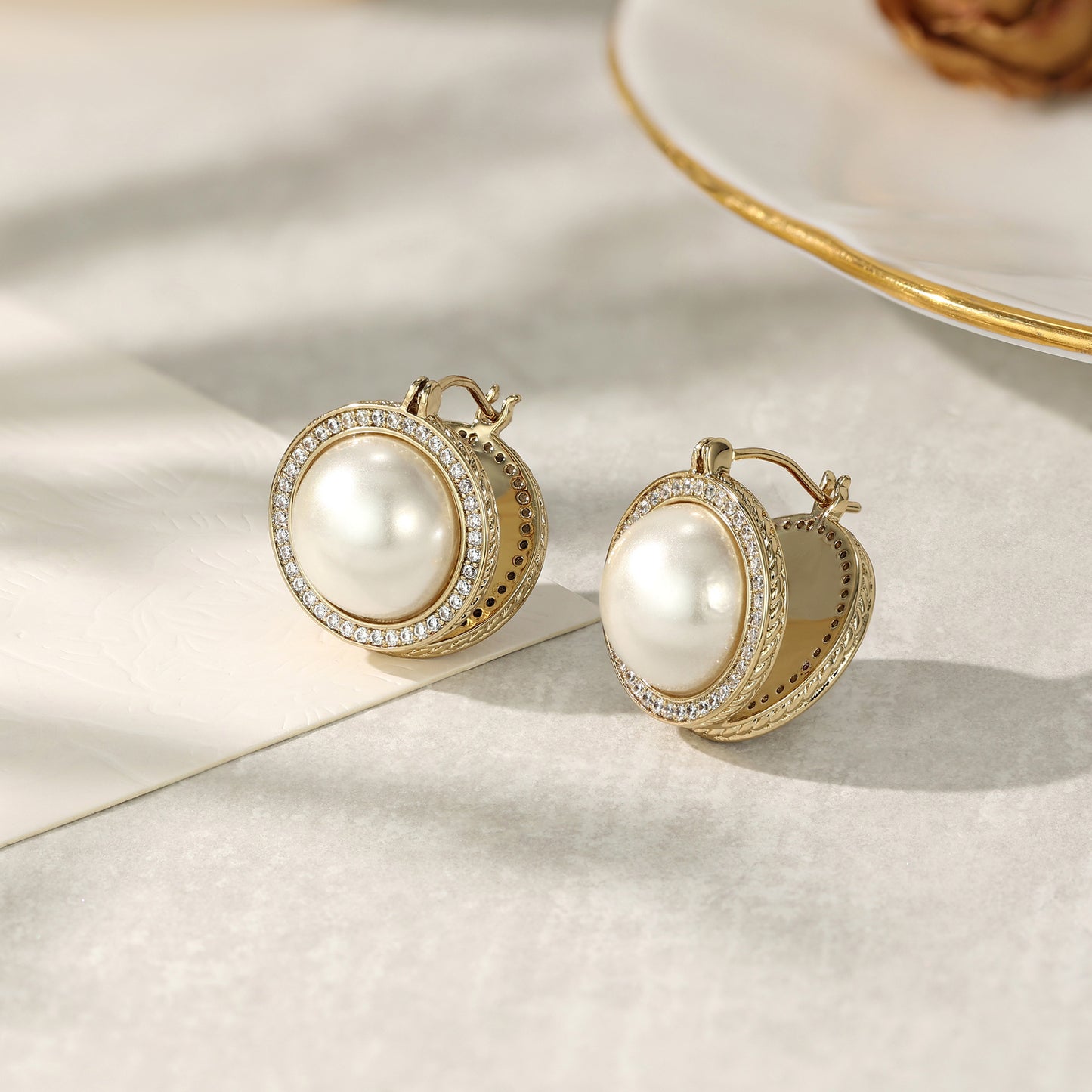 Italian designer double-sided mother-of-pearl earrings