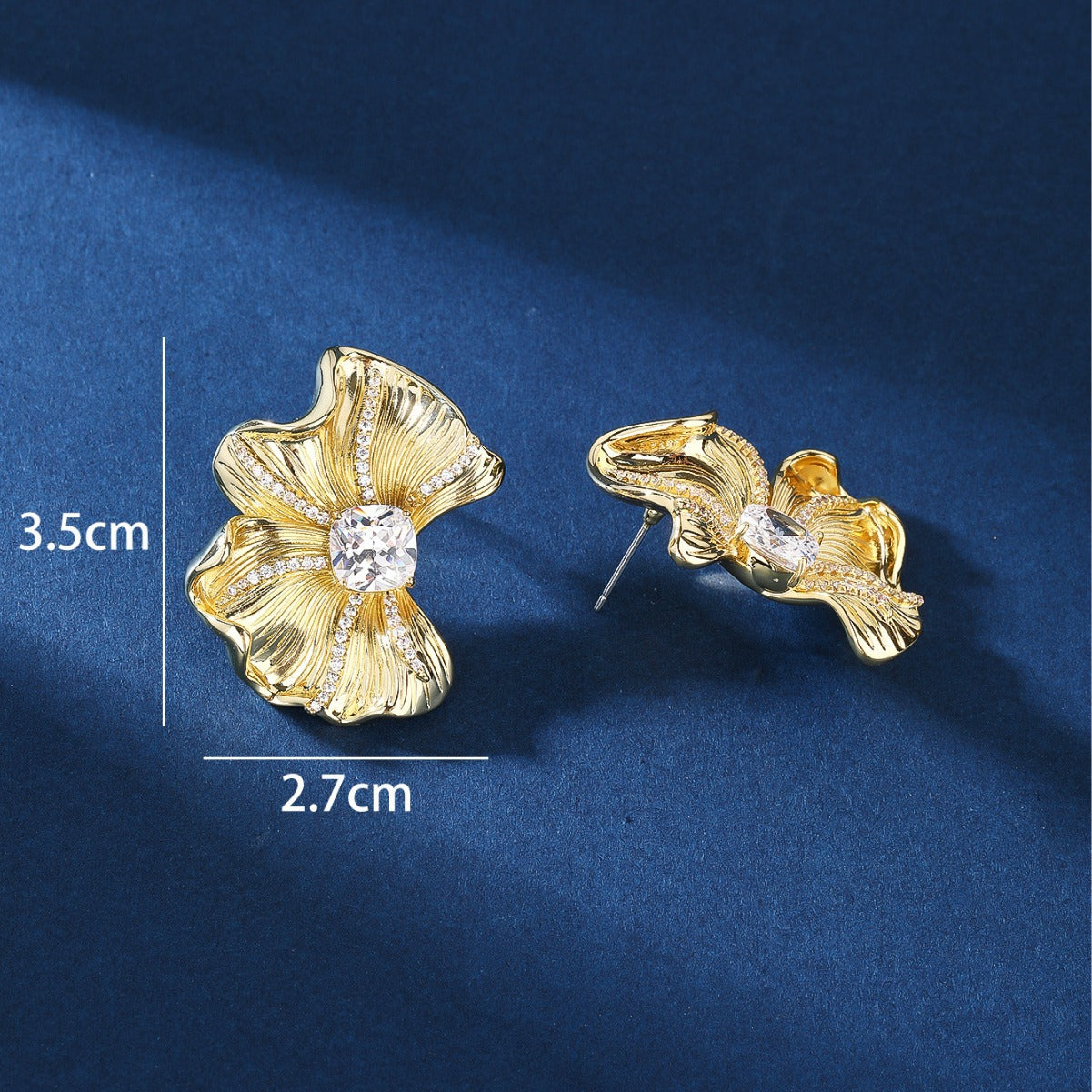 BrideTalk Irregular pleated textured diamond flower stud earrings