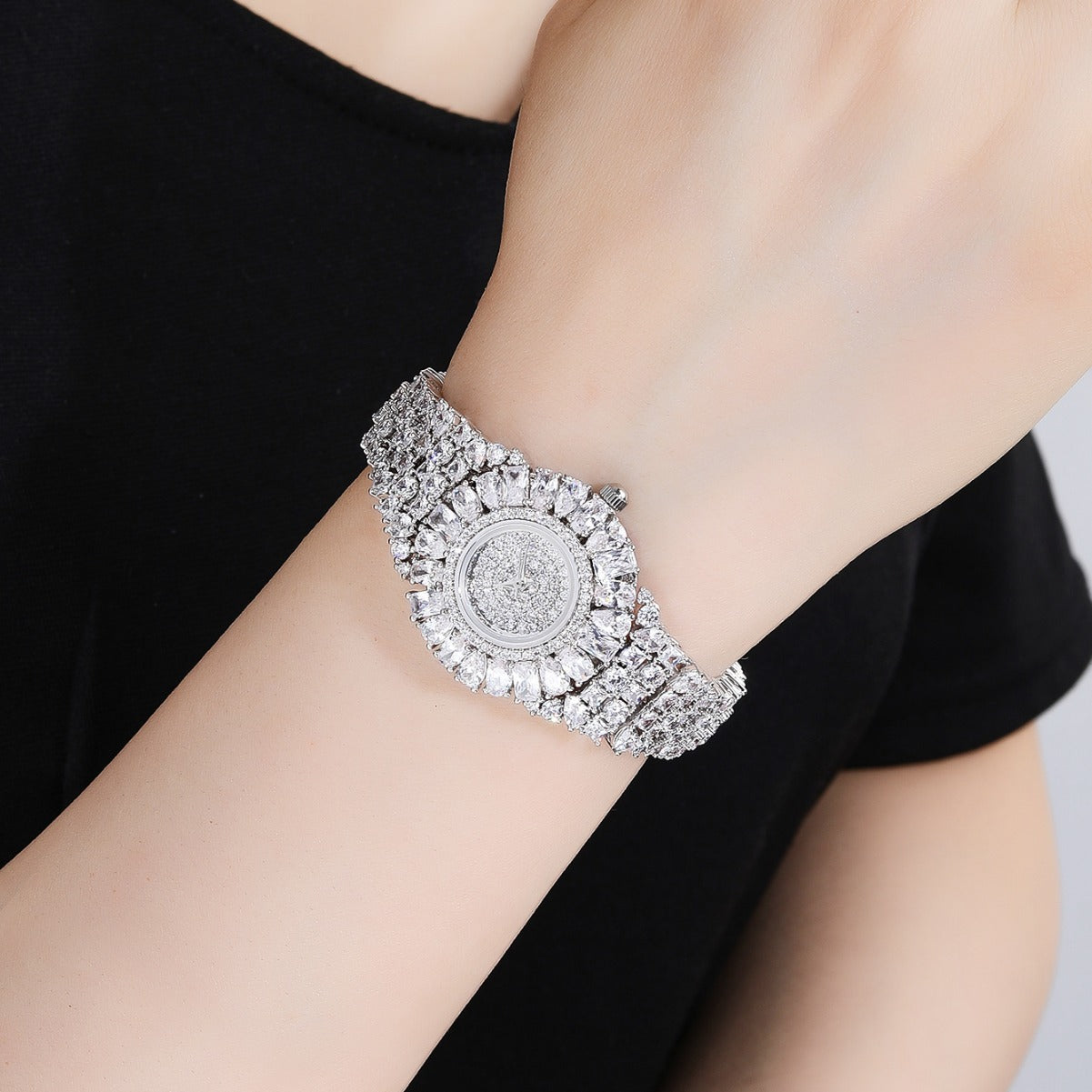 BrideTalk Diamond-encrusted gypsophila fashion women’s watch